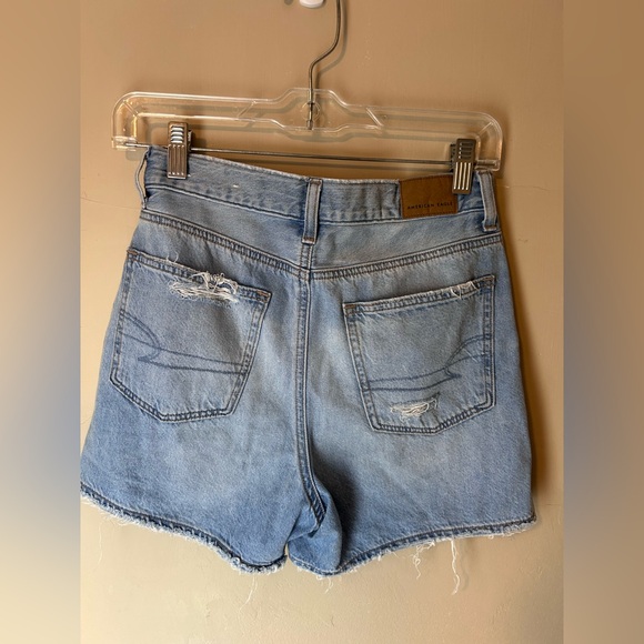 American Eagle Highest Rise Baggy Short Distressed Style Size 00 - Picture 8 of 15